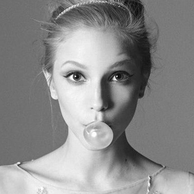 7 Hairstyles to Wear to Graduation (Even With a Cap on!)