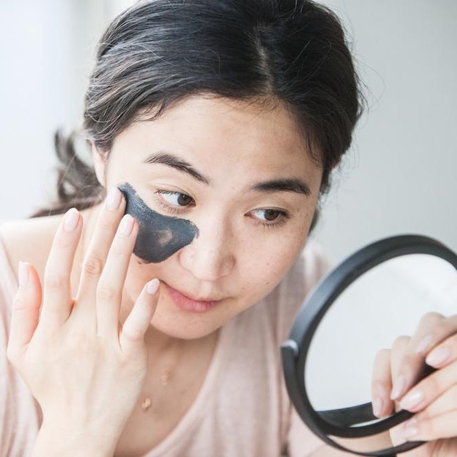 How to Treat Acne Breakouts and Clogged Pores in One Step