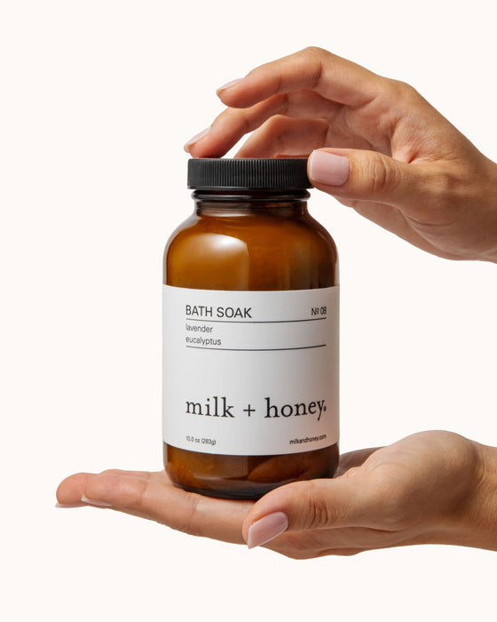 Bath Soak No. 08 Bath Soak milk + honey 