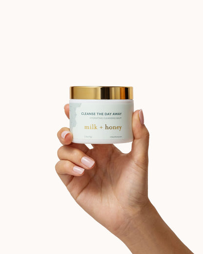 Cleanse the Day Away Cleanser milk + honey 