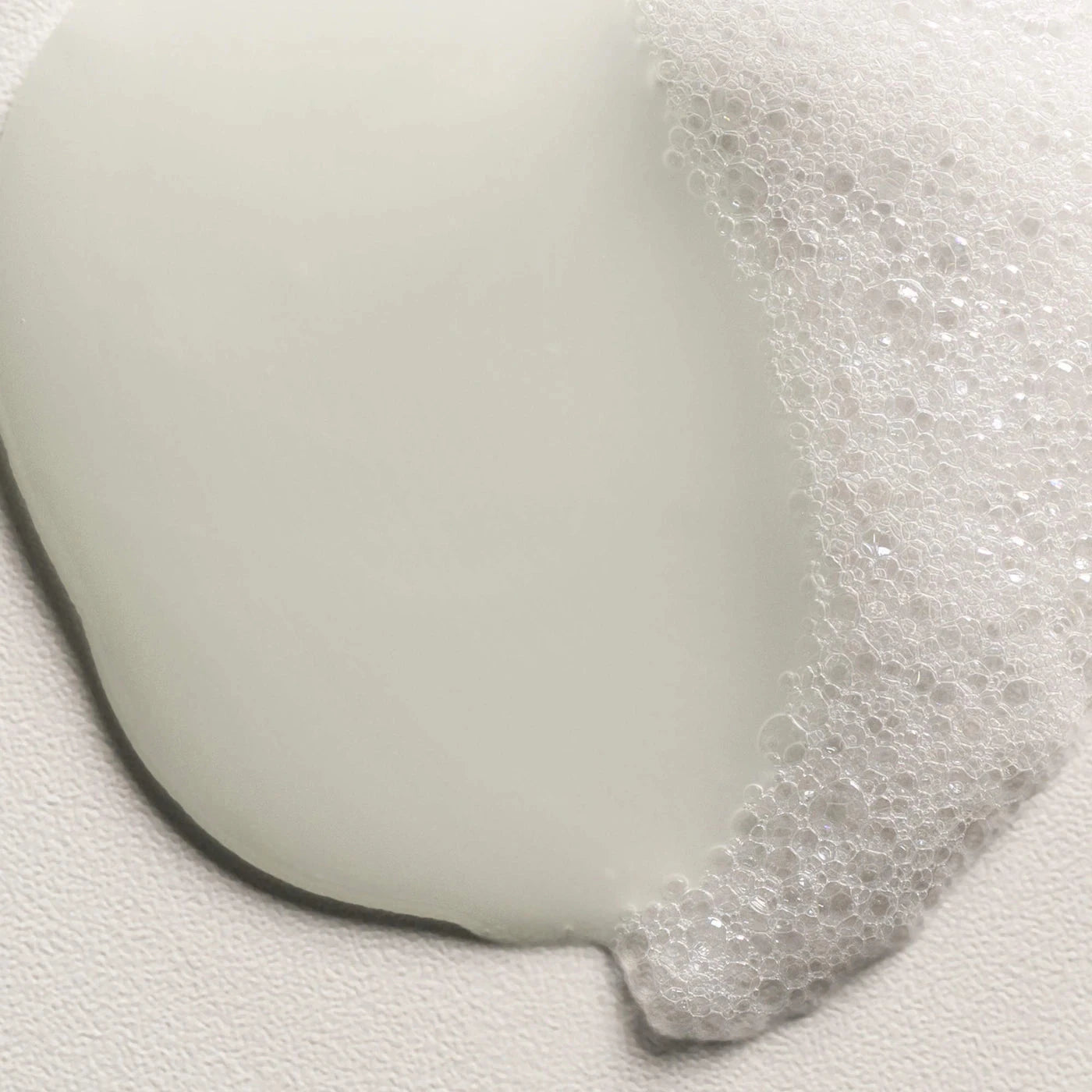 Essential Momo Shampoo Shampoo Davines 