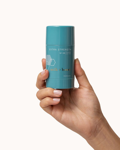 Extra Strength Deodorant Deodorant milk + honey 